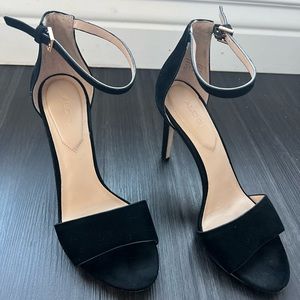 Aldo black velvet stappy heels